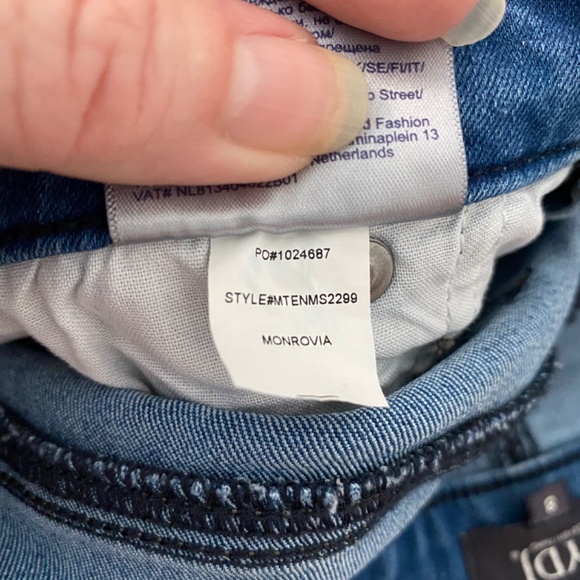 Not Your Daughter's Marilyn Straight Jeans 8 - Picture 12 of 13